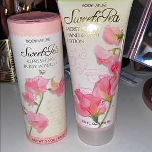 NEW 2 piece Body Nature body powder & lotion